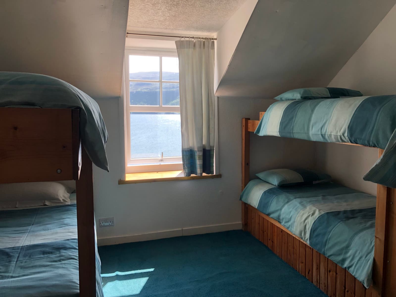 Dive & Sea the Hebrides - Bunkhouse Accommodation - 6 man bunkroom